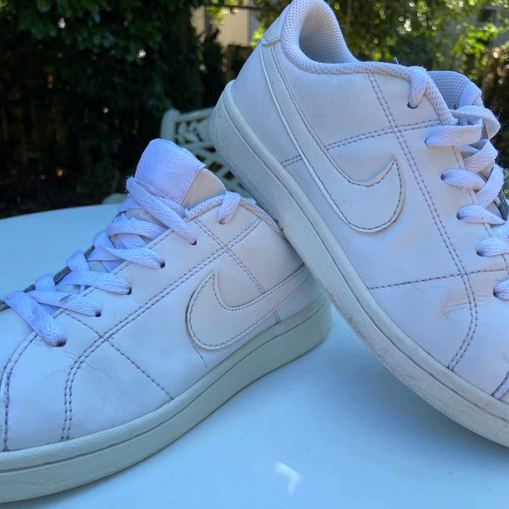 Nike Court Royale 2 Shoes Women’s Size 7.5